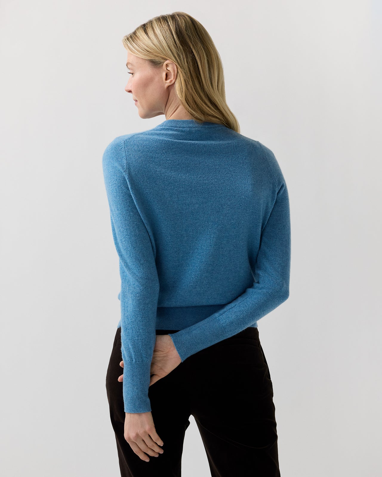 Kit Crewneck Sweater in Heather Cerulean Cashmere