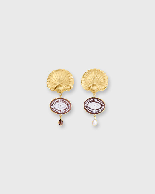 Shell & Cameo Earrings in Gold/Pearl