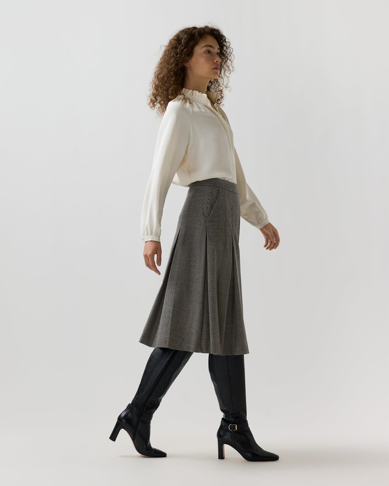 Francesca Skirt in Navy/Chocolate Houndstooth