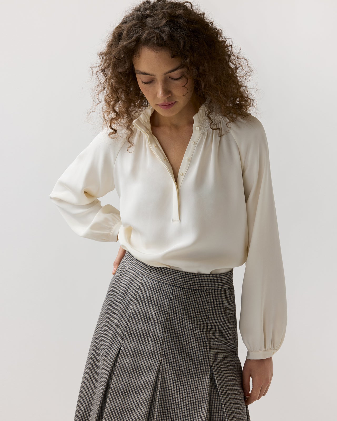 Wendy Blouse in Ivory Silk Crepe De Chine