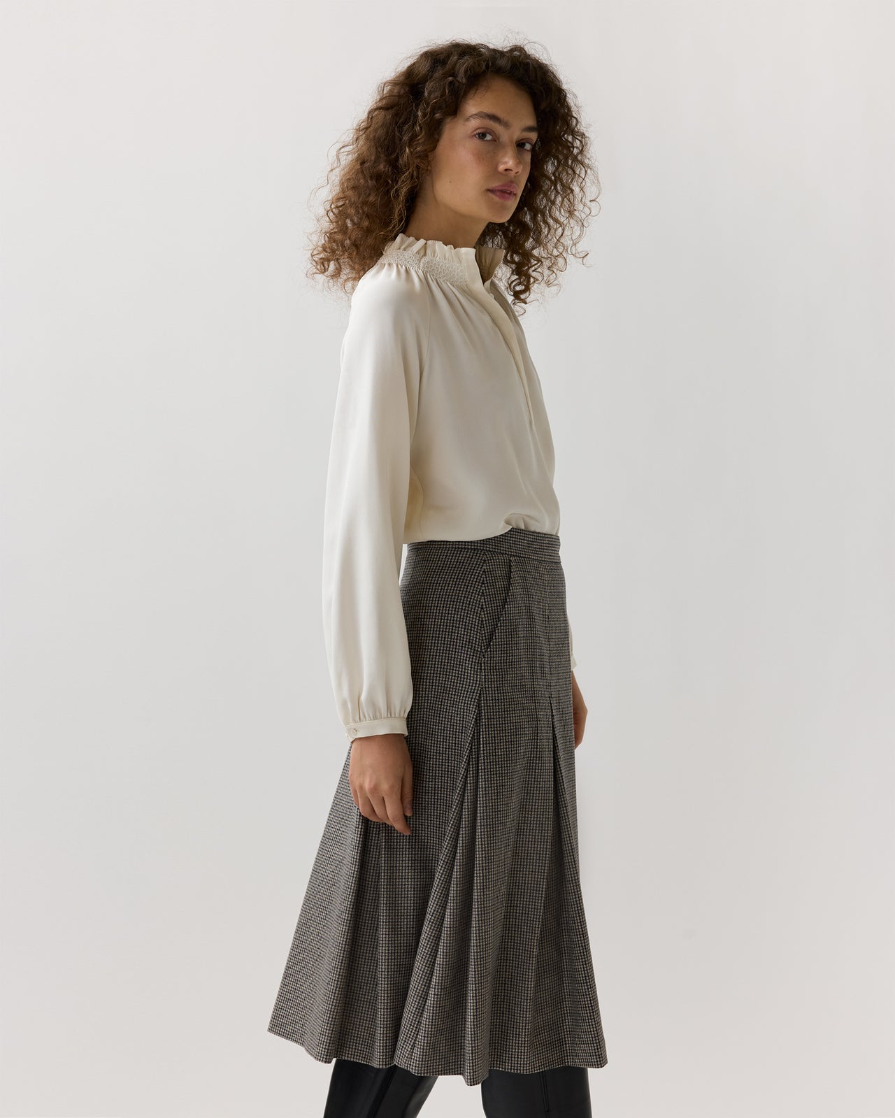 Wendy Blouse in Ivory Silk Crepe De Chine
