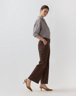 Load image into Gallery viewer, Frankie Cropped Pant in Chocolate Stretch Twill
