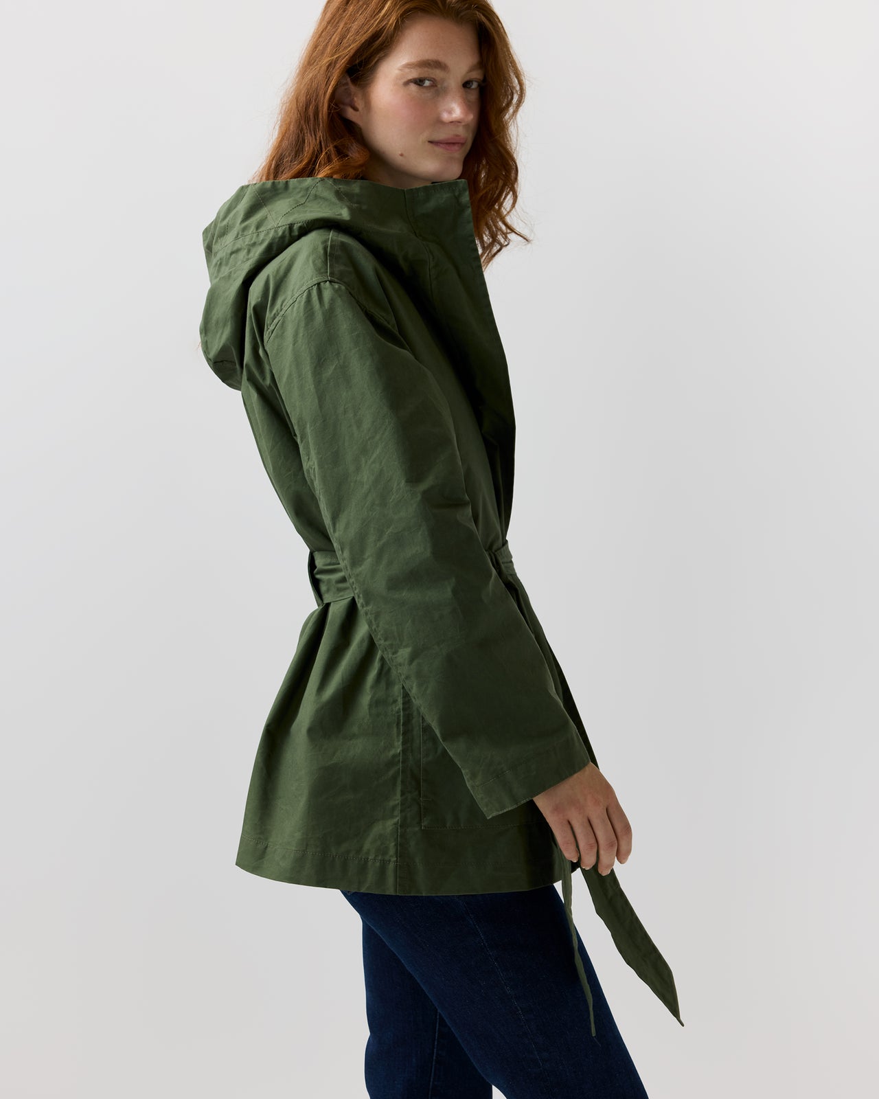 Bea Cashpad Jacket in Olive Dry Waxed Poplin