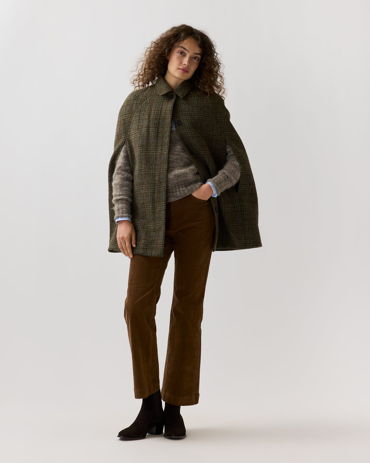 Bennet Tailored Cape in Lovat/Terracotta/Multi Plaid Harris Tweed