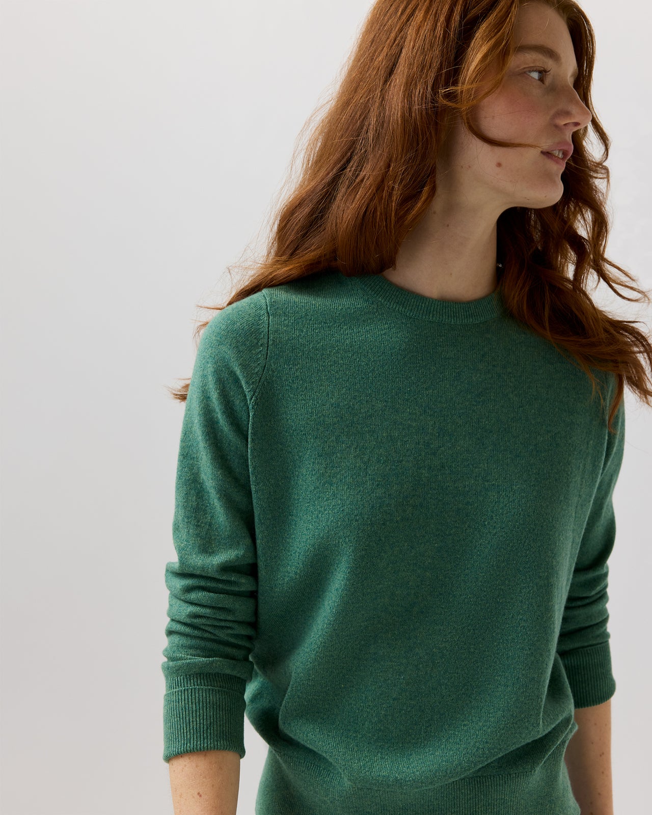 Kit Crewneck Sweater in Lovat Cashmere