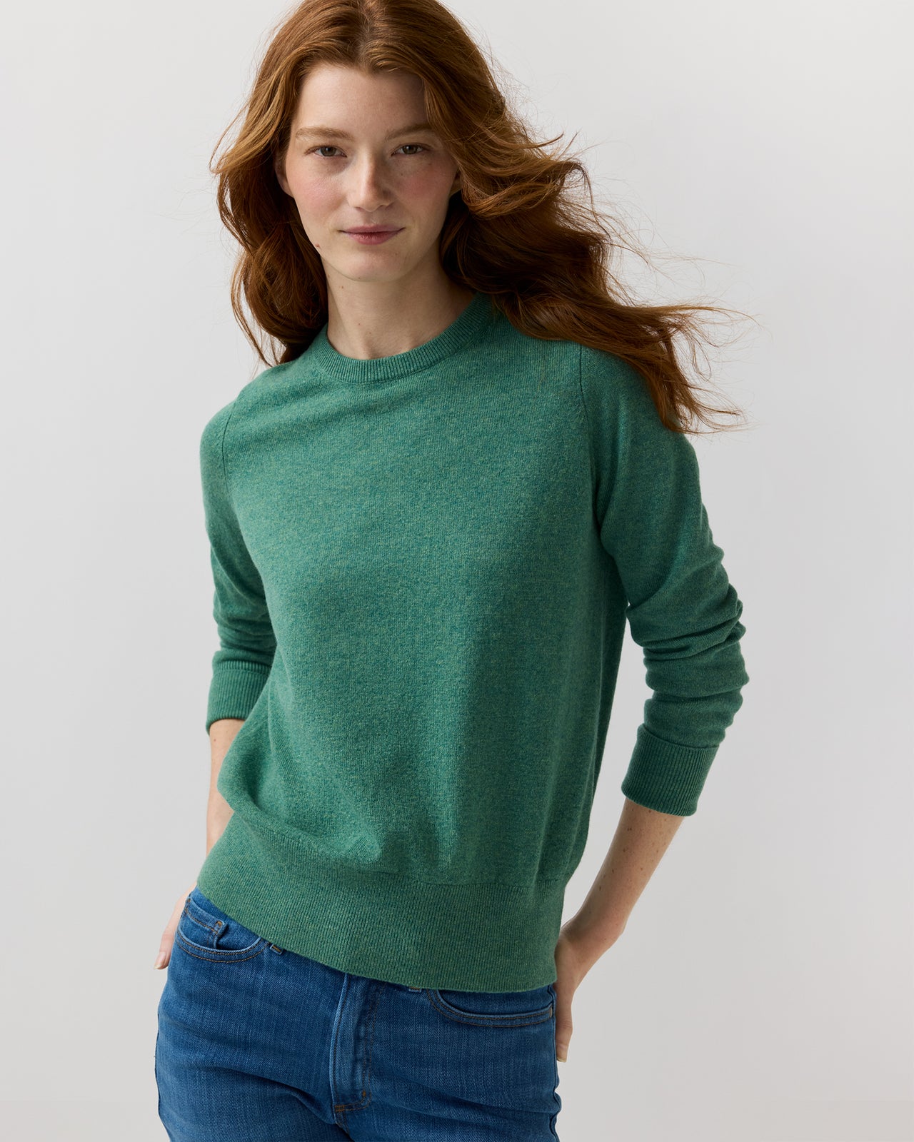 Kit Crewneck Sweater in Lovat Cashmere