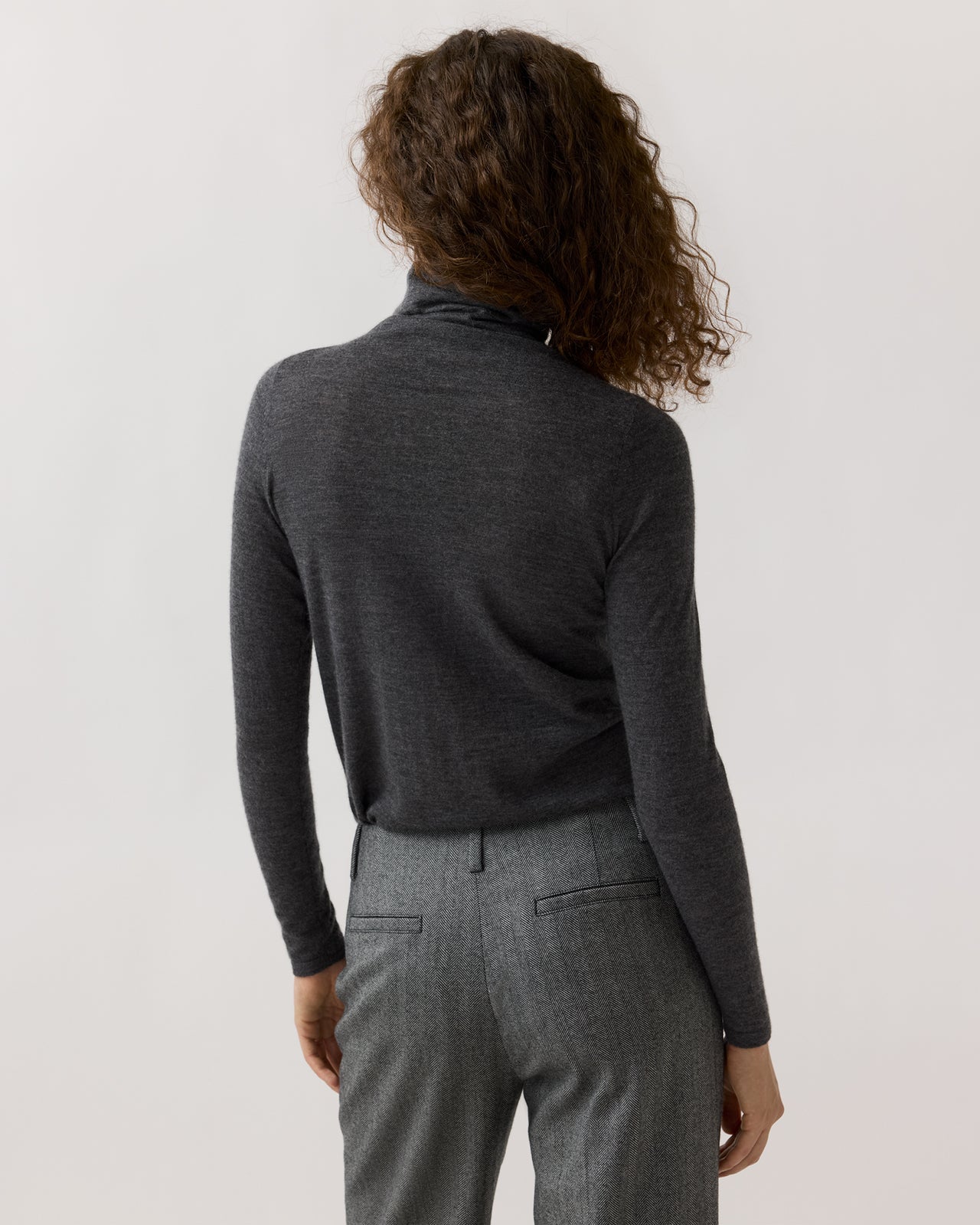 Superfine Funnel-Neck Sweater in Charcoal Cashmere