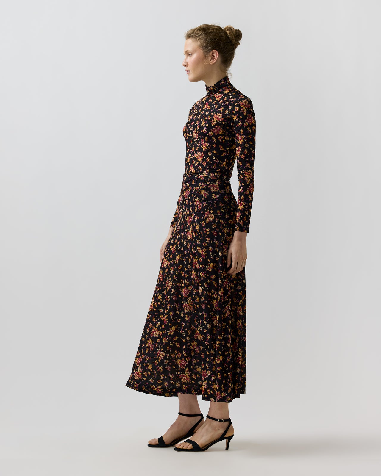 Paola Skirt in Noir Floral