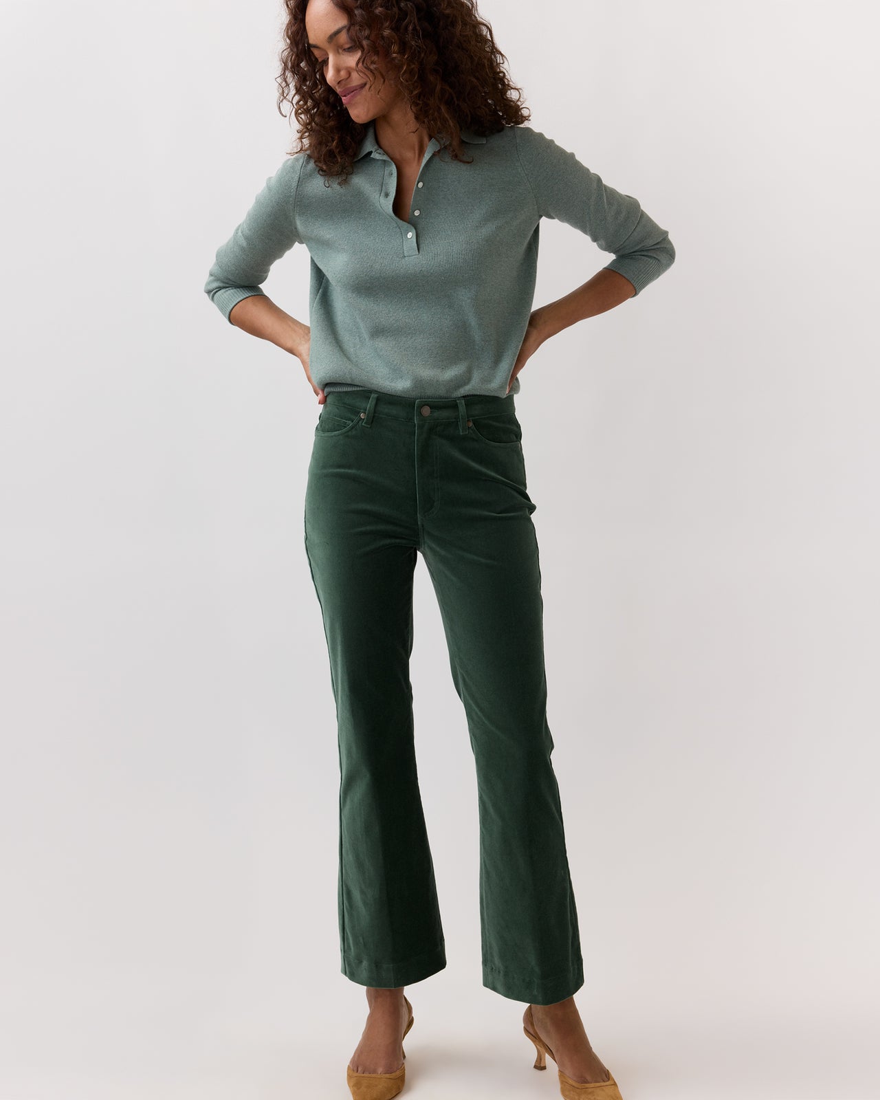 Kendall Flare 5-Pocket Jean in Spruce Stretch Velveteen