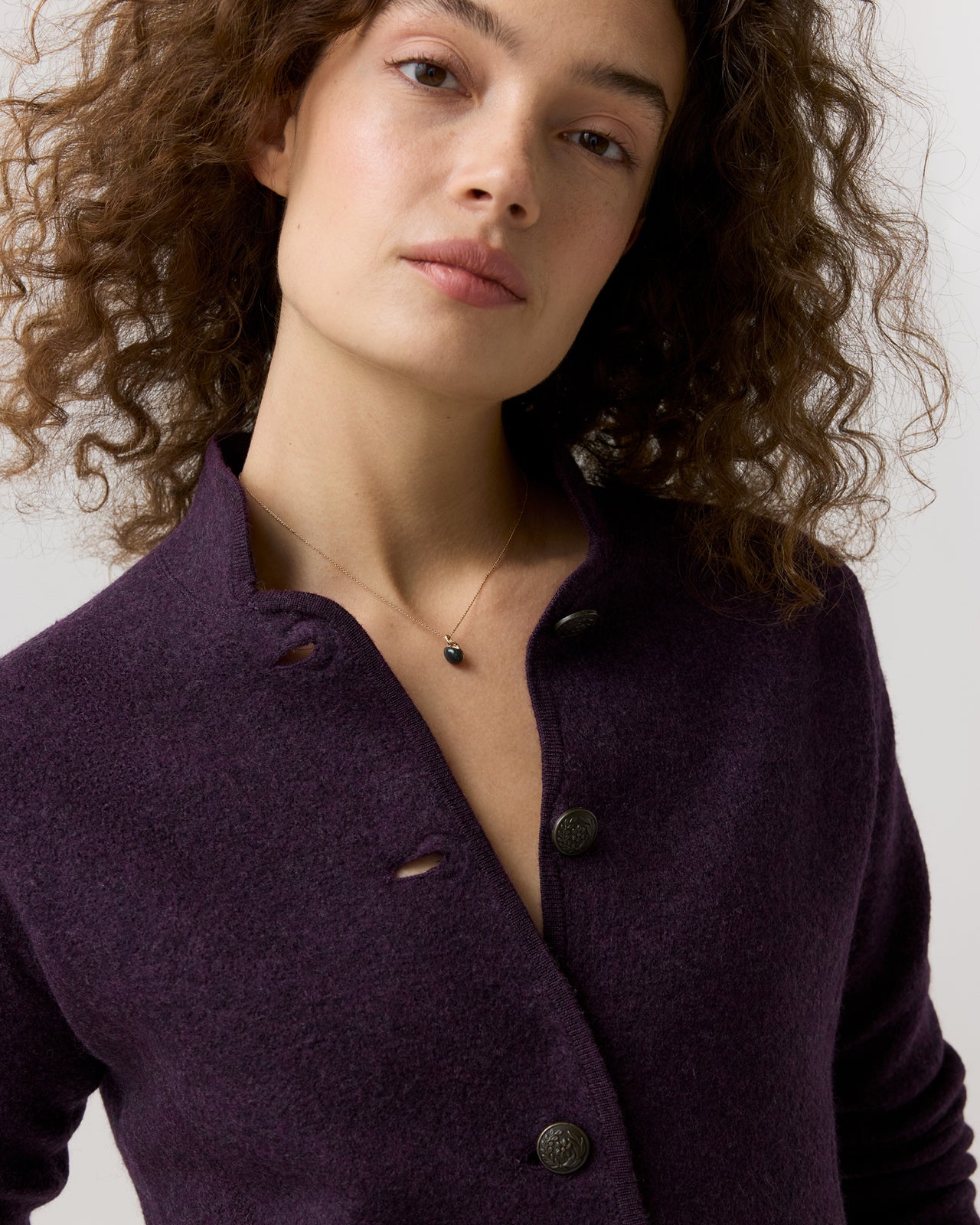 Egg Porcelain Pendant Necklace in Jet/Gold