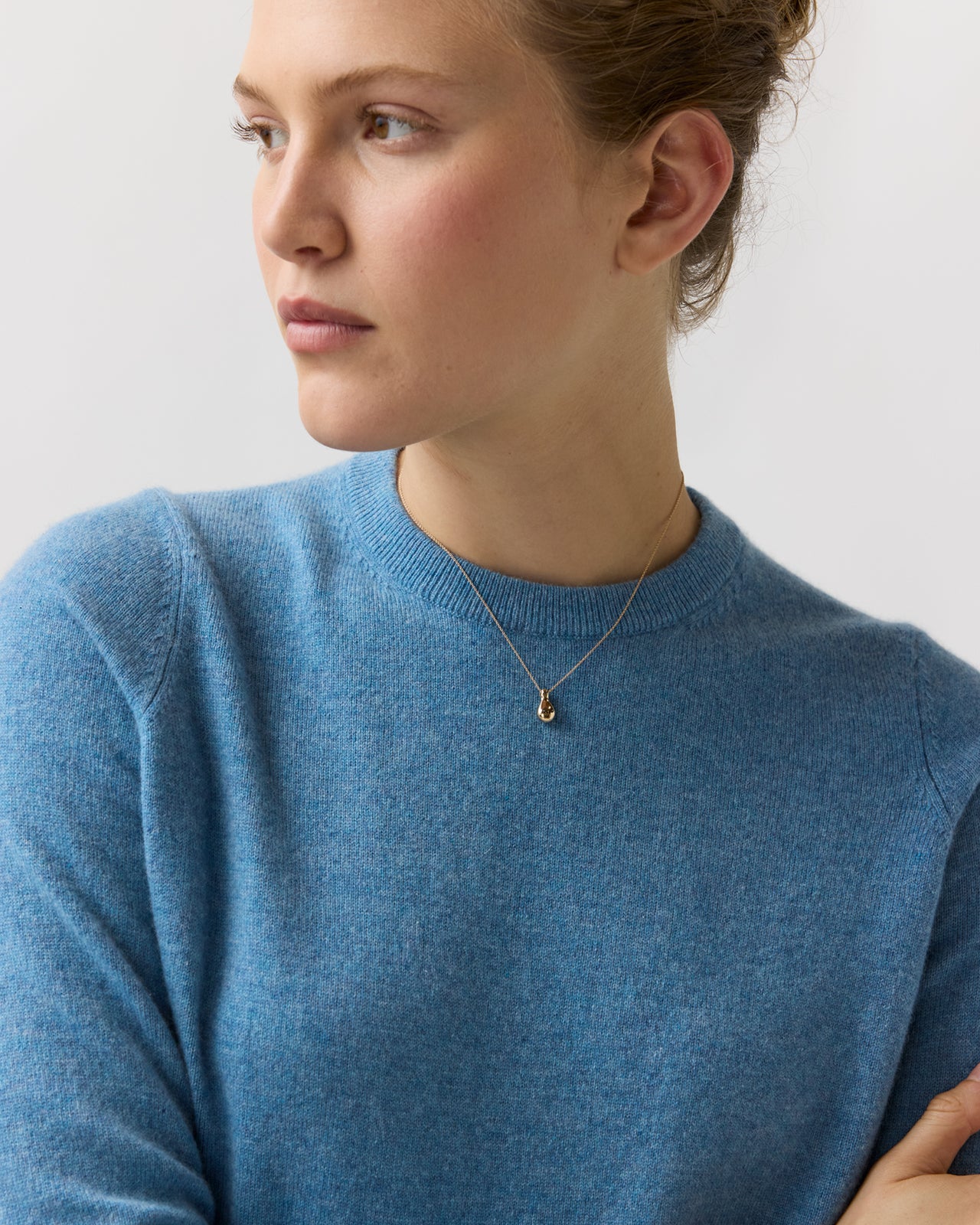 Drop Pendant Necklace in Gold