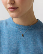 Load image into Gallery viewer, Drop Pendant Necklace in Gold

