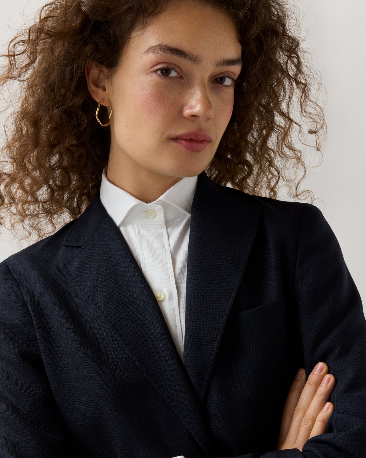 Wavy Hoop Earrings in Gold