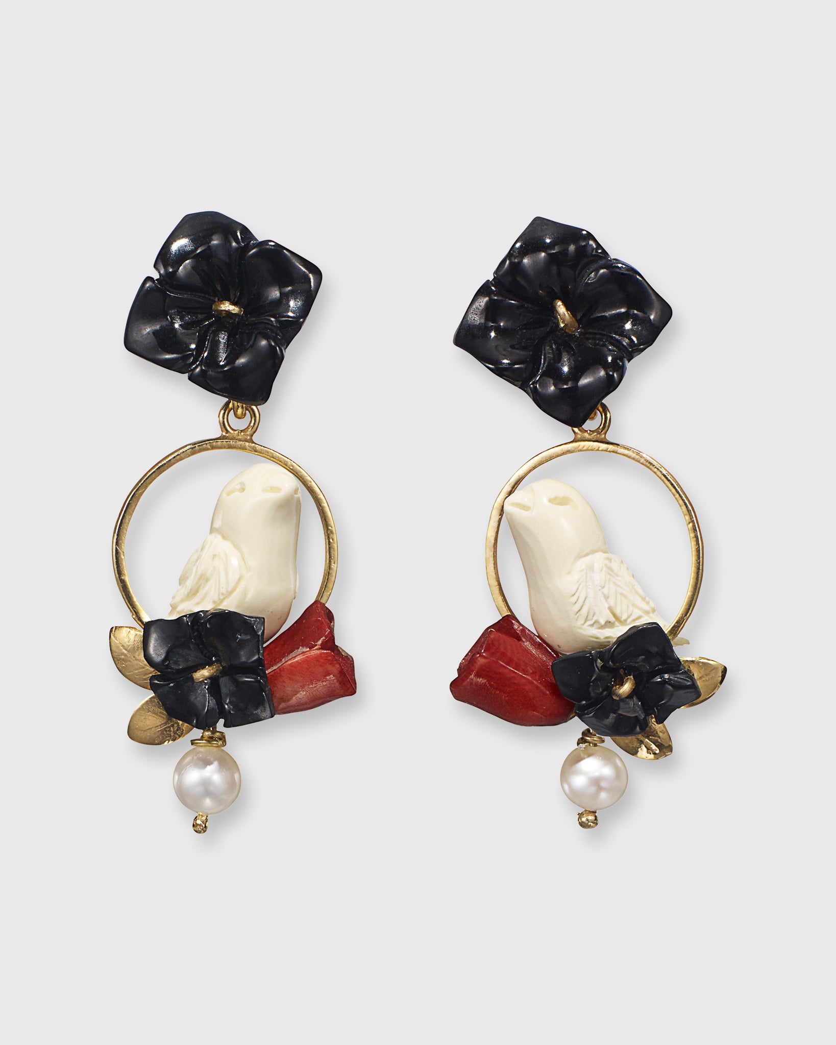 Chick Earrings in Gold/Black/White/Red