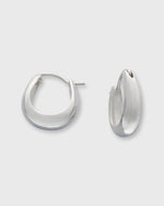 Load image into Gallery viewer, Small Hoop Earrings in Sterling Silver
