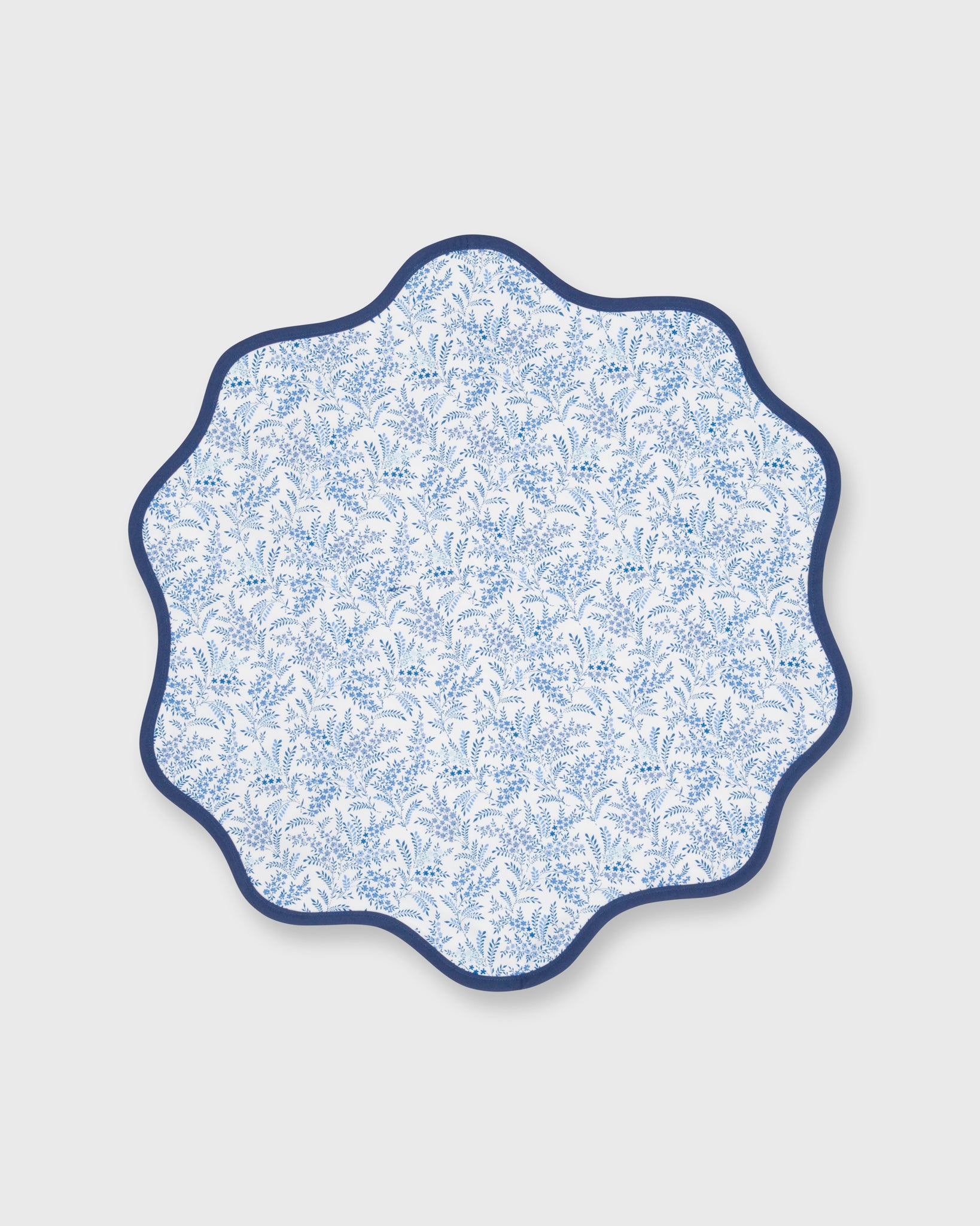 Ann Mashburn Scallop Edge Placemat
