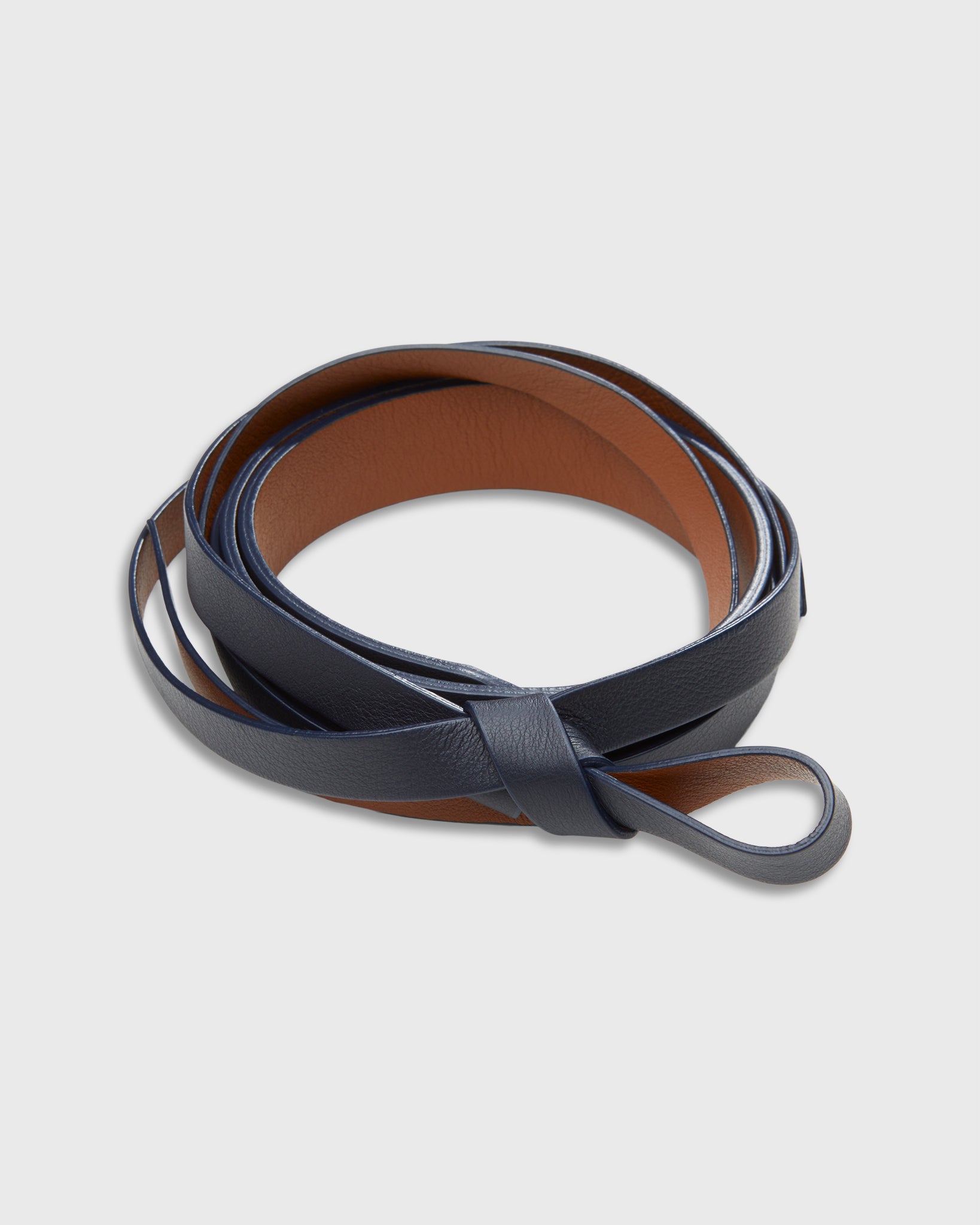 1" Reversible Wrap Leather Belt in Navy/English Tan
