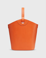 Load image into Gallery viewer, Bucket Tote in Mango Leather

