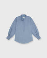Load image into Gallery viewer, Anaya Popover Shirt in Extra Light Washed Cotolino Chambray
