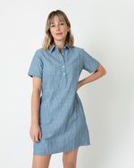 Load image into Gallery viewer, Short-Sleeved Popover Dress in Extra Light Washed Cotolino Chambray
