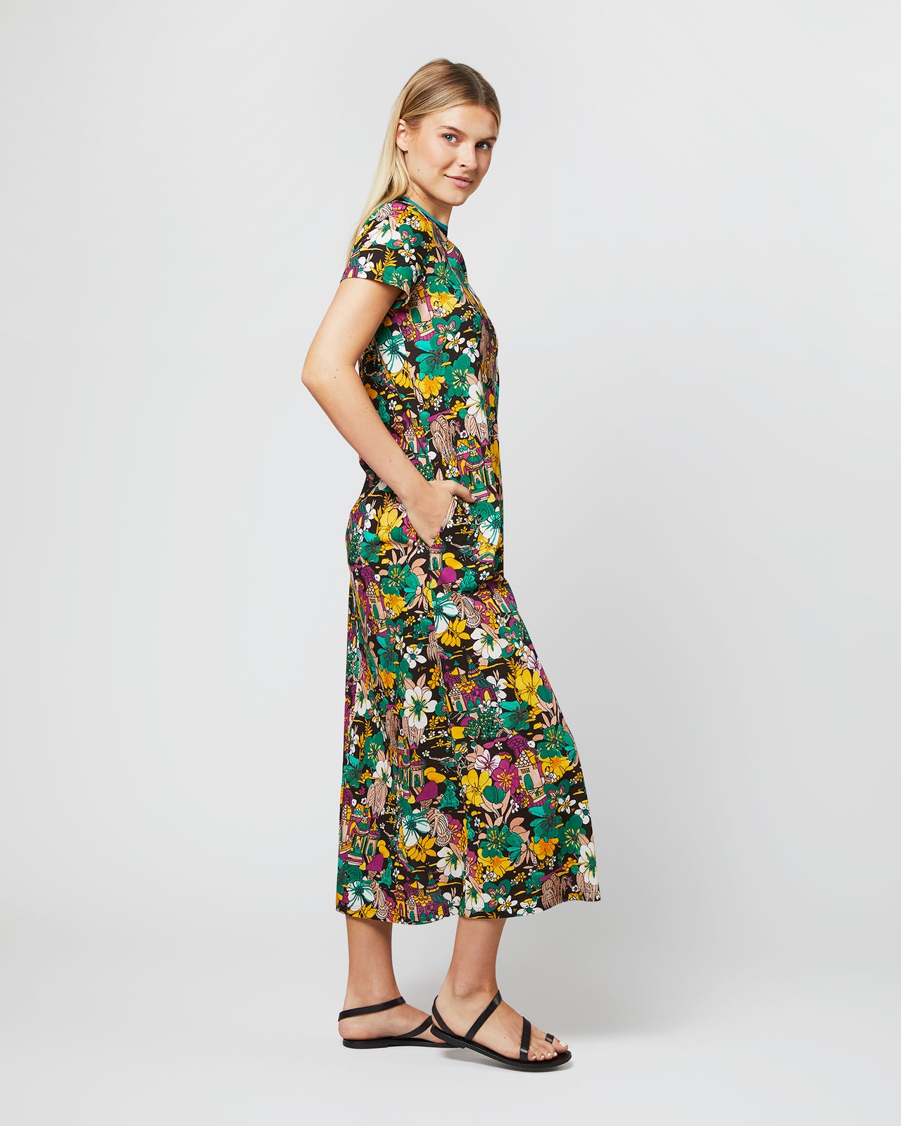 Sporty Swing Dress in Temples Jersey